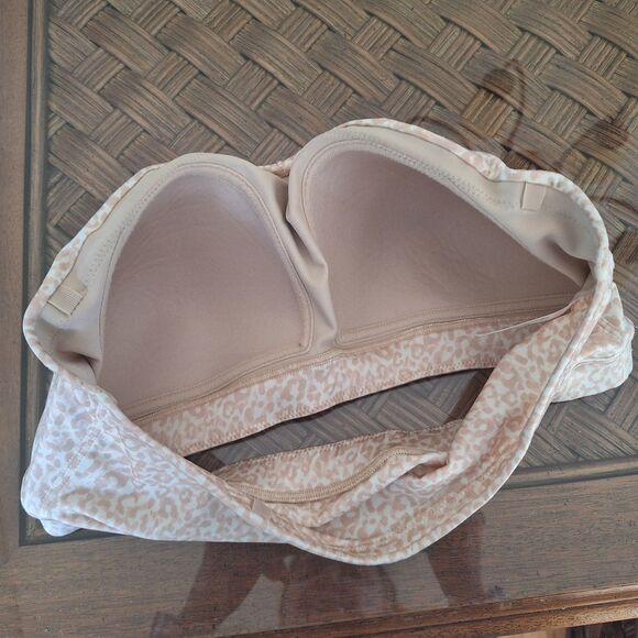 Maidenform Bandeau Bra Style 40974 size 38 Strapless Tube Bra Beige Animal Print - Picture 10 of 12